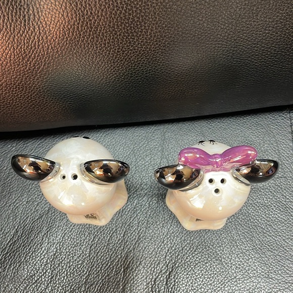 Disney Mickey and Minnie Ghost Iridescent Salt and Pepper Shakers - Picture 5 of 12